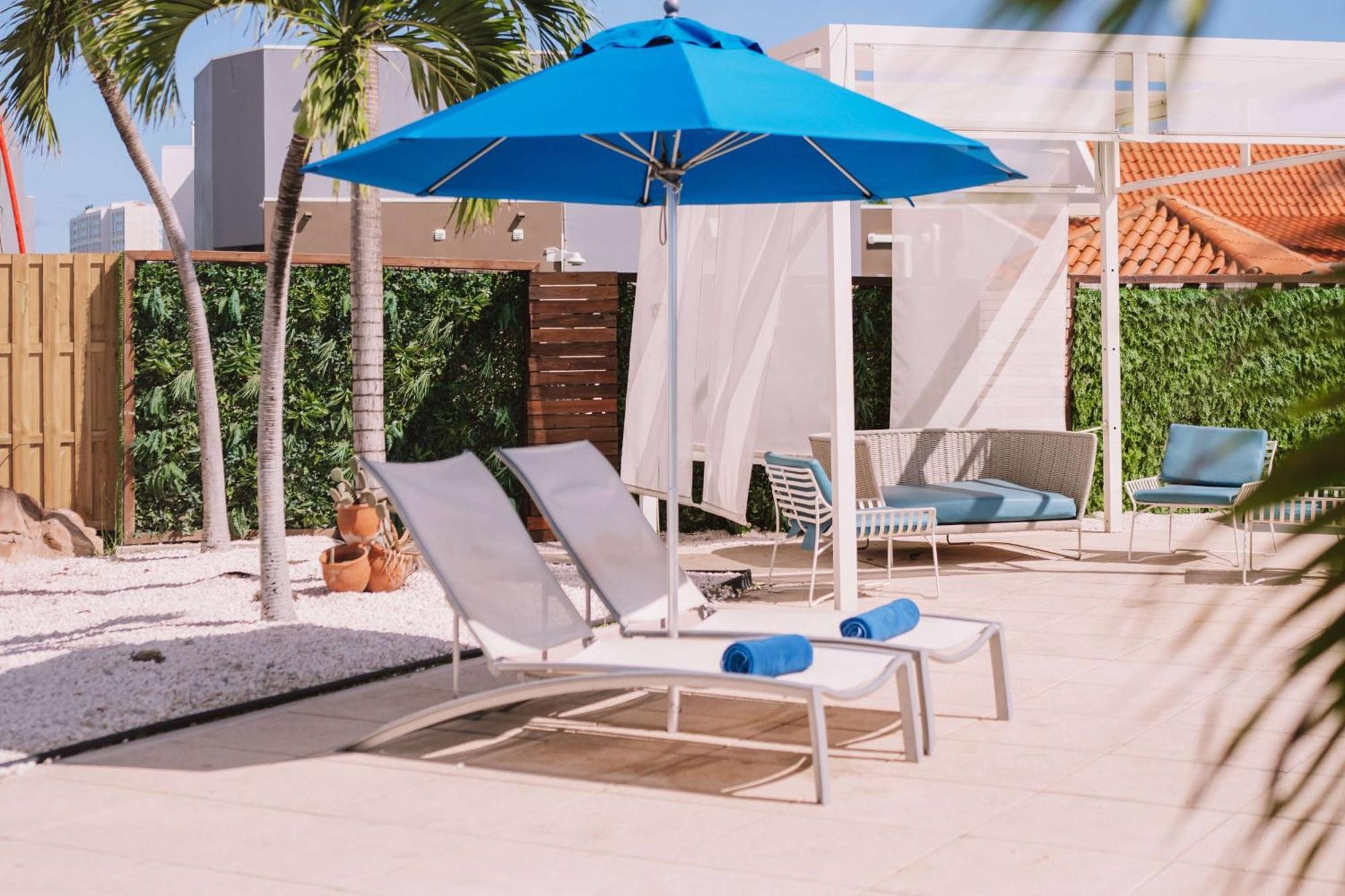 Tryp By Wyndham Aruba (Adults Only) Hotel Палм Бийч Екстериор снимка